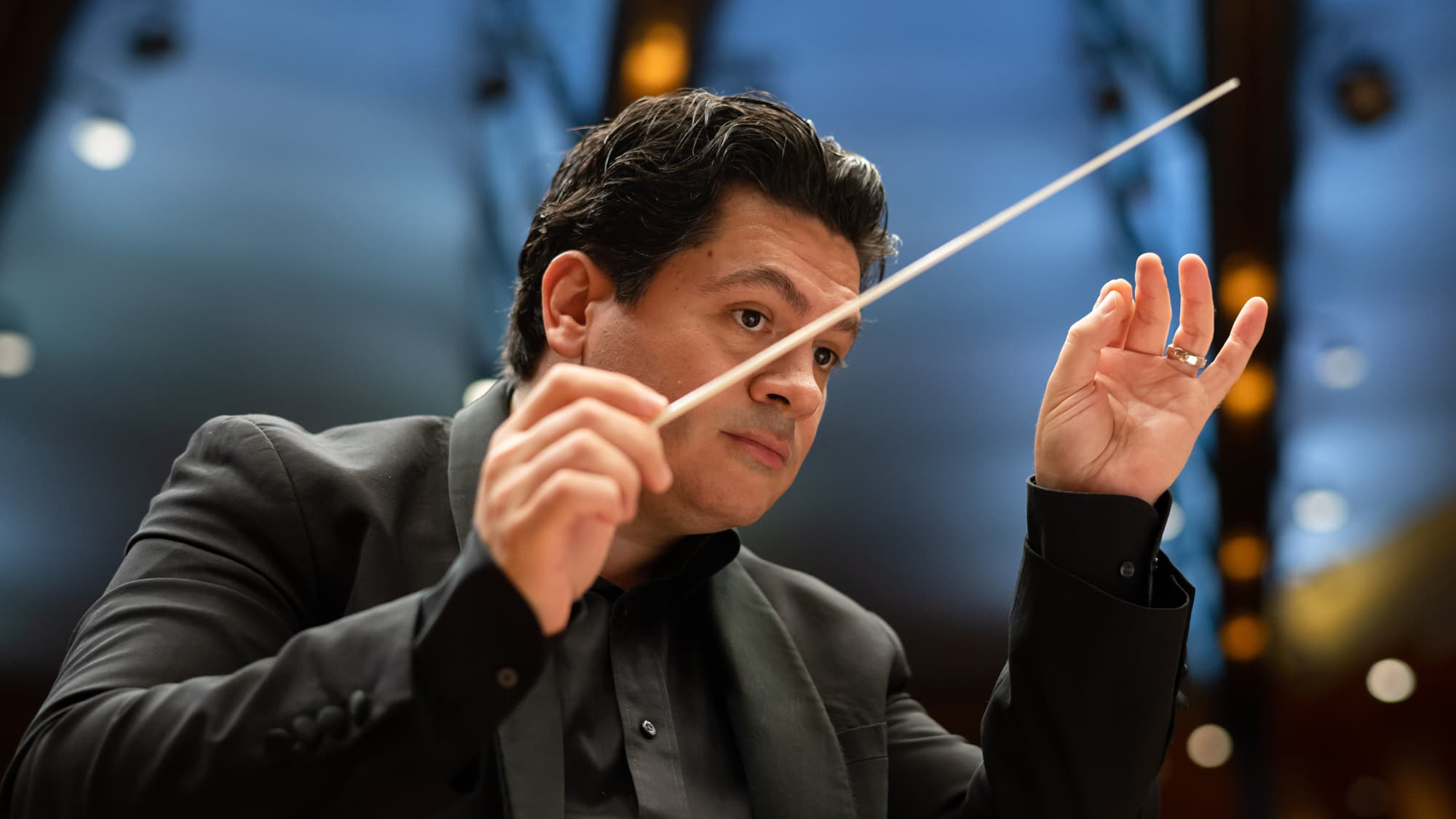 Concierto de Chopin con Cristian Macelaru y David Khrikuli